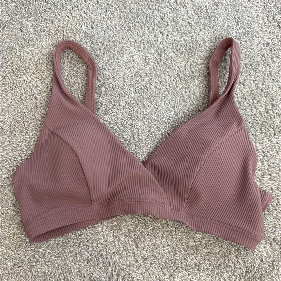 Women's Lululemon Mauve Sports Bra - Picture 1 of 3
